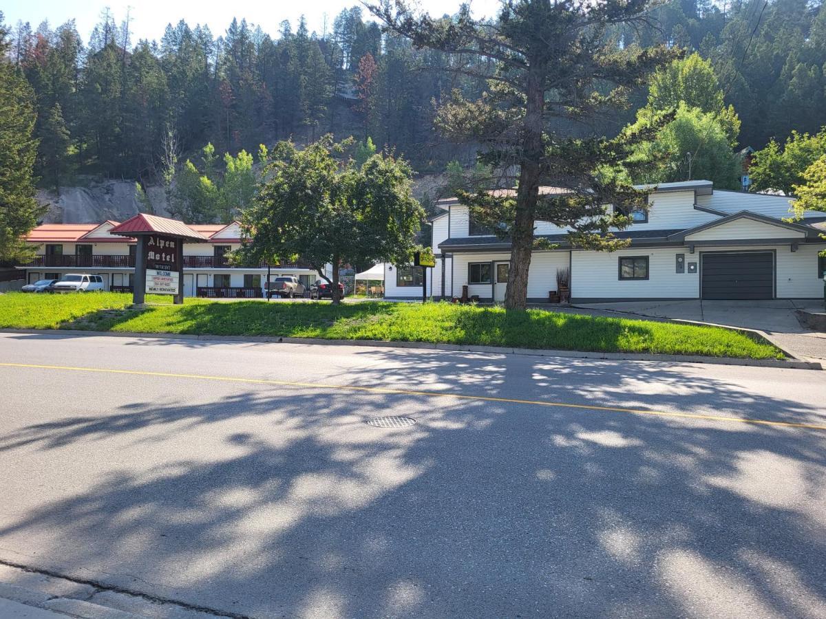 Alpen Motel Рейдиум-Хот-Спрингс Экстерьер фото